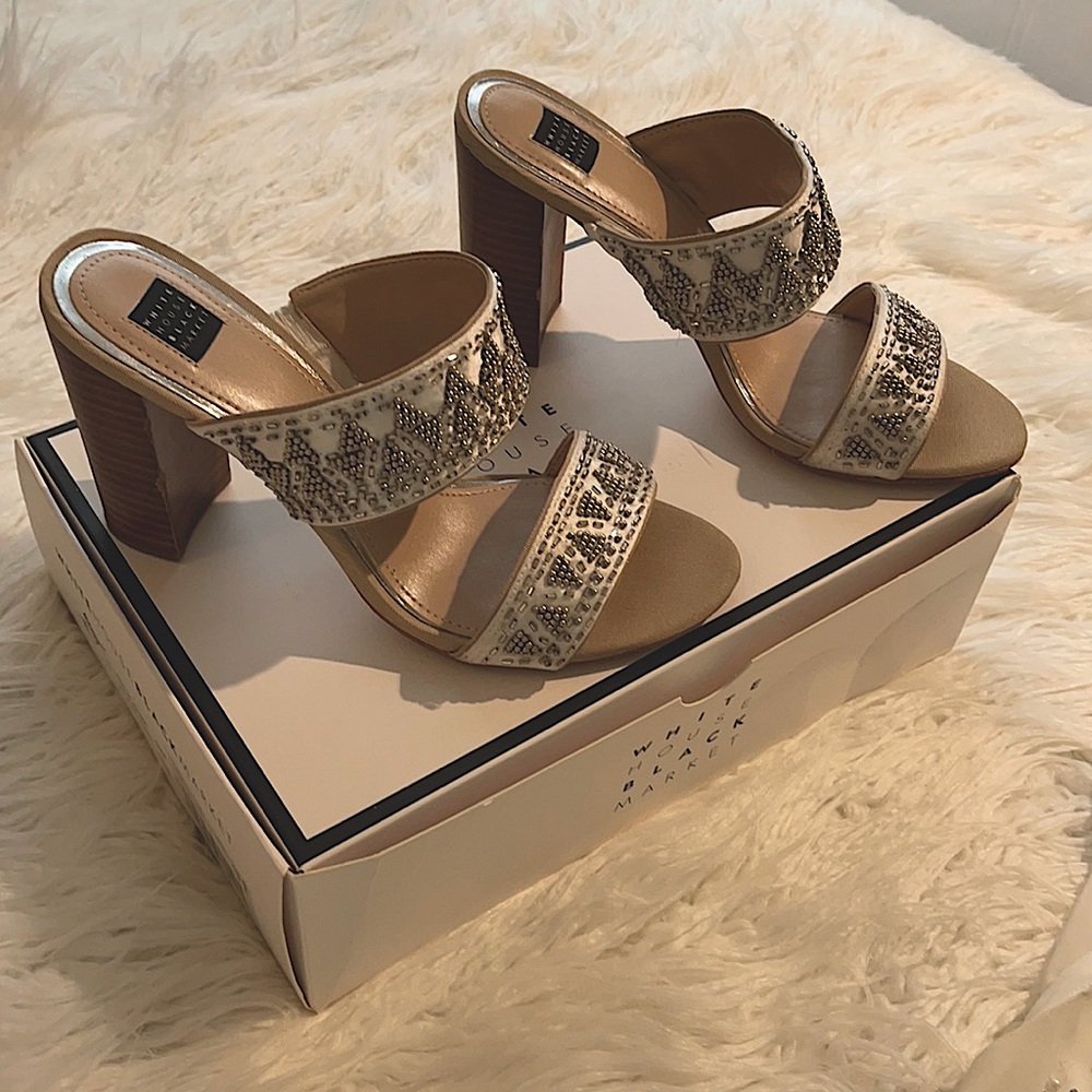 White House Black Market white & silver sandals